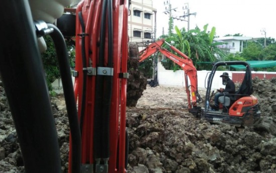 บริการรับรื้อถอนบ้านและอาคาร